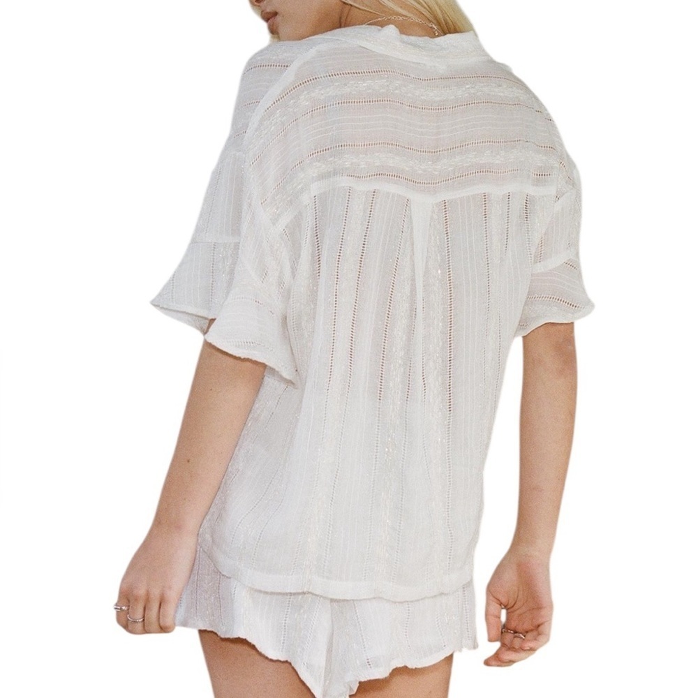 Princess Polly Bennie White Button Up Embellished Shirt Sz 4